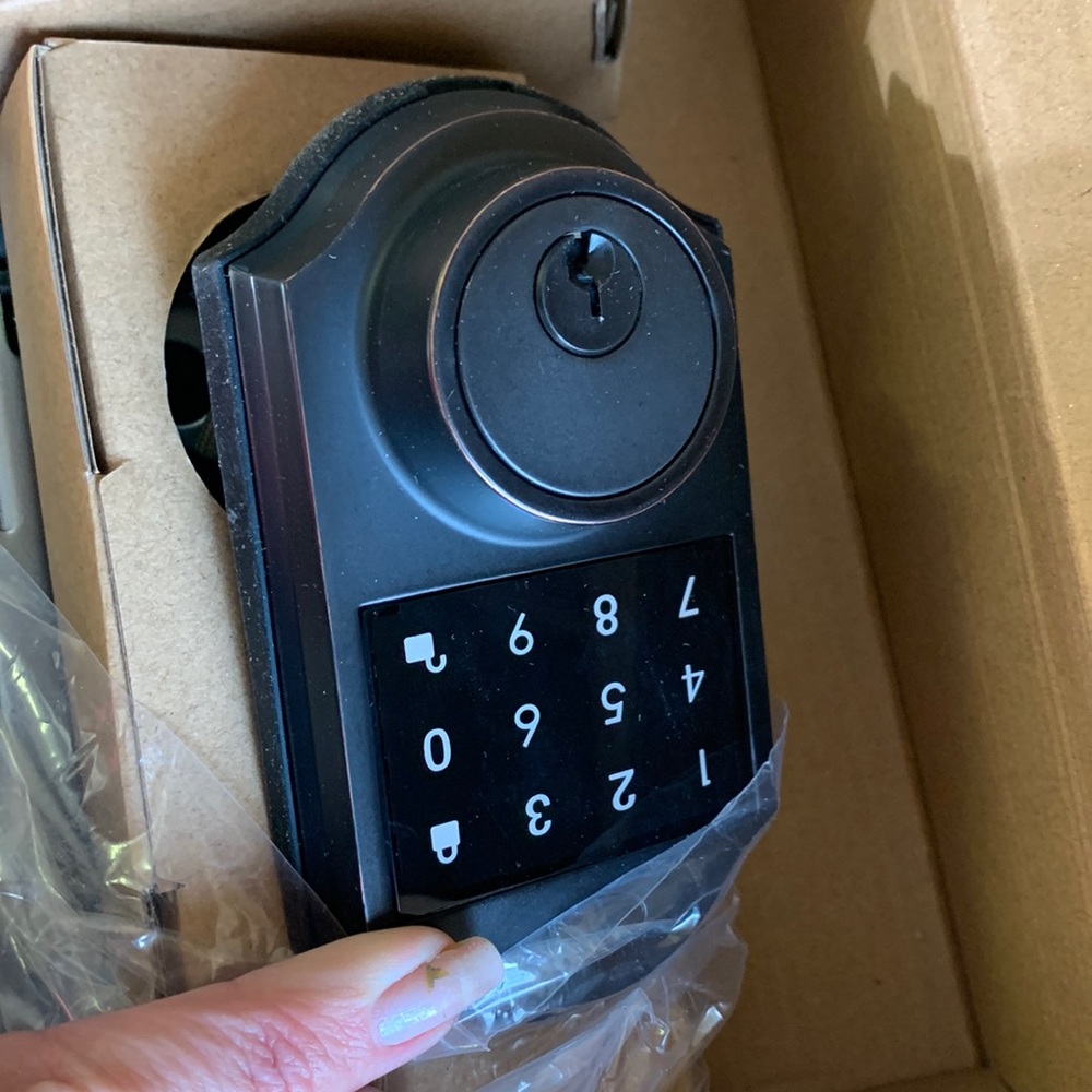 Electronic deadbolt modern